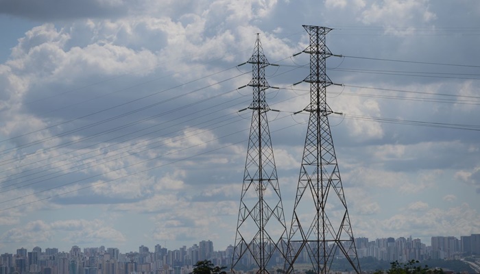 Modernização do setor elétrico inclui energia mais barata, diz Ipea